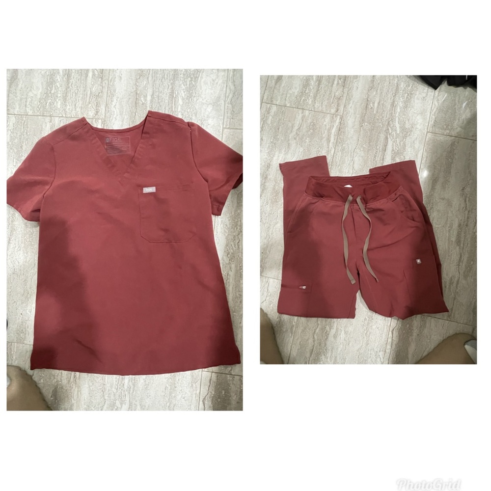 Figs dark cherry Scrub  set of uniform: